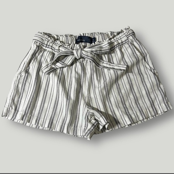 Indigo Rising Pants - Indigo‎ Rising linen cotton blend paper bag striped shorts. Size Medium